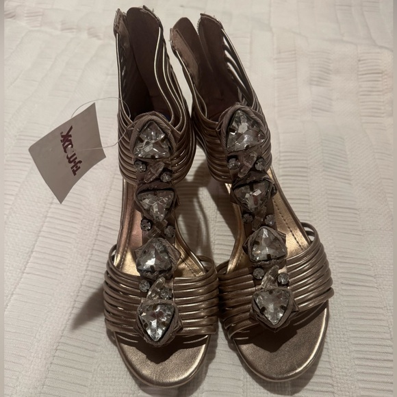 BCBG Wedges - Picture 1 of 5